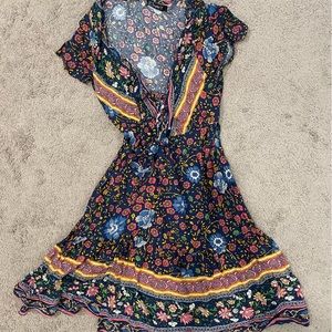 Simply wrap dress, size small.